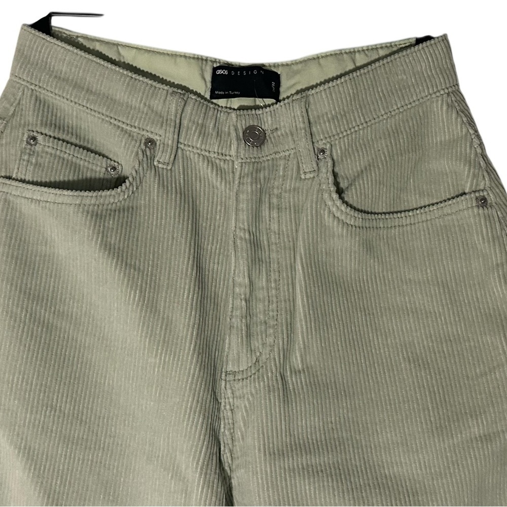 ASOS mint green corduroy women’s pants size 26/32.NWT.